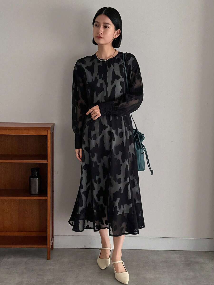 FRIFUL 女士全印花圆领长袖连衣裙，荷叶边 - 黑色 - 查看 1