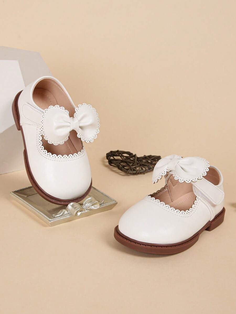 夏季寶寶女童平底白色步行鞋,舒適度極佳