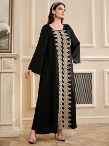Al Najma Floral Applique Decoration Long Dress - Black - View 5