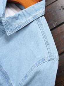 Manfinity Hypemode Men's Long Sleeve Casual Denim Shirt - Light Wash - View 3