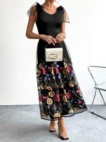 SHEIN Unity 女士花卉刺绣网眼撞色无袖连衣裙