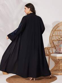 Al Najma 大尺碼女士亮片花卉圖案喇叭袖阿拉伯服裝 - 黑色 - 查看 2