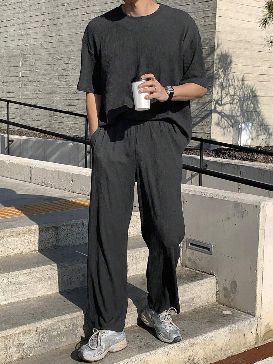 DAZY Nam Màu thuần Vòng cổ Áo thun Và Quần Mùa xuân/Mùa hè Bộ - Màu xám đen - Xem 1