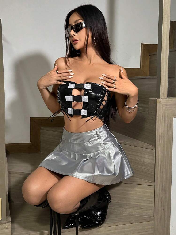 Women's Eyelet Tie Front Bandeau Top