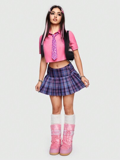 Kawaii Cropped Shirt With Leopard Print Necktie