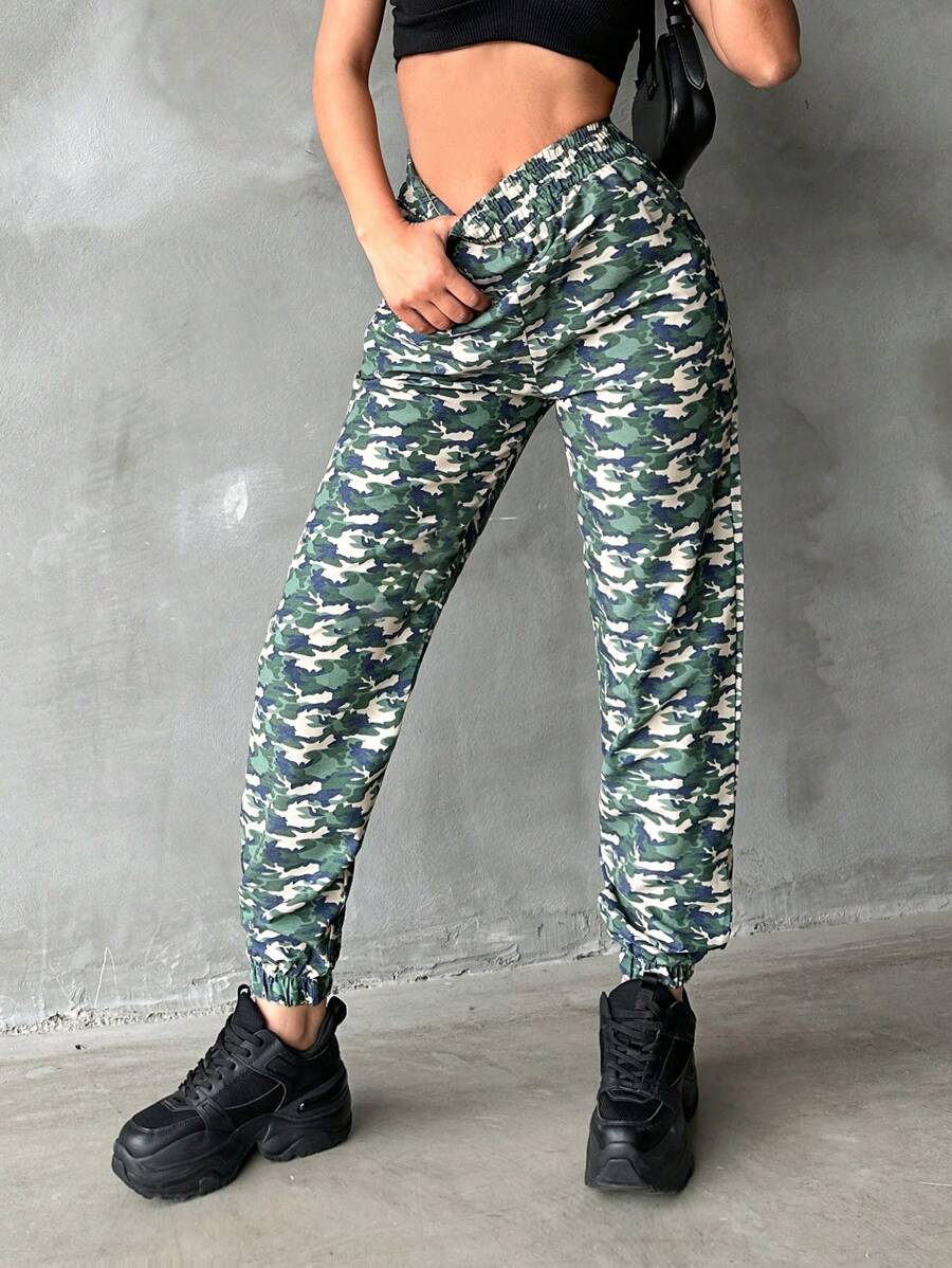 EURMUSE Camouflage Pattern Elastic Waistband Cargo Pants - Dark Green - View 1