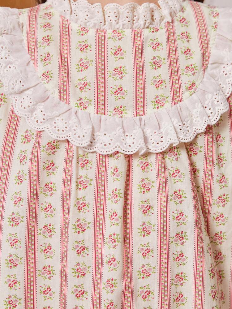 1pc Tween Girls' Striped Floral & Lace Trim Long Sleeve Homewear Sleep Dress