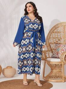 Al Najma Plus Size Women's Geometric Pattern V-Neck Arabian Dress - Blue - View 5
