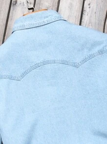 Manfinity Hypemode Men's Long Sleeve Casual Denim Shirt - Light Wash - View 8