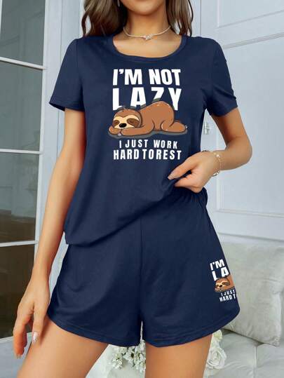 SHEIN 树懒印花短袖 T 恤和短裤睡衣套装