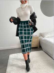 Chiquease Women's Jacquard Plaid & Stripe Knit Skirt - Dark Green - View 4