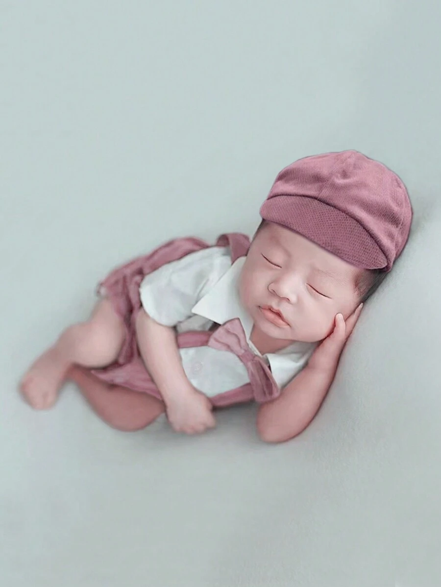 3入組新生兒攝影紳士套裝，適用於男嬰: 帶蝴蝶結襯衫、吊帶褲和帽子 - 彩色 - 查看 1