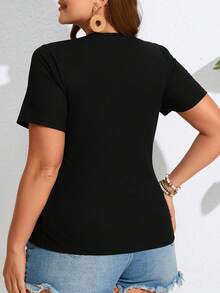 SHEIN Frenchy Áo thun tay ngắn lưới thêu họa tiết tương phản cỡ lớn cho nữ - màu đen - Xem 8