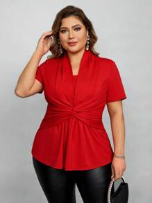 SHEIN Lady 大尺碼扭結細節短袖t卹 - 紅色 - 查看 4