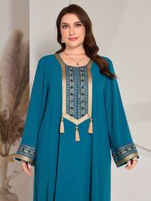Vestido largo de talla grande para mujer, elegante, con adornos de flecos, parches geométricos y lazos, estilo modesto de kaftan, para primavera/verano - Azul - Ver 6