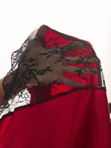 Camisón sexy de satén con espalda descubierta, paneles de encaje, moño decorativo y tirantes finos para talla grande