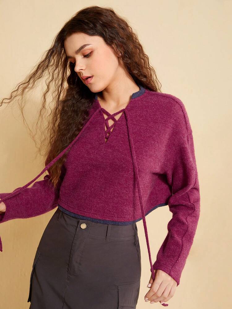 Color Contrast Trims Strappy V Neck Collar Pullover Tee