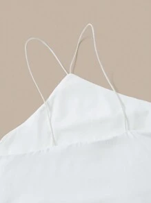 SHEIN BASICS 女款休閒基礎款 Ibiza 性感日常海灘俱樂部夜店夜生活通勤極簡純色掛脖連身衣，夏季素色瑜伽白色 - 白色 - 查看 6