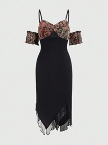 ROMWE Fairycore Abito da donna con spalline a spaghetti, fiori vintage in patchwork, spalle scoperte, vestibilità aderente, balza asimmetrica sul fondo - nero - Visualizzare 1