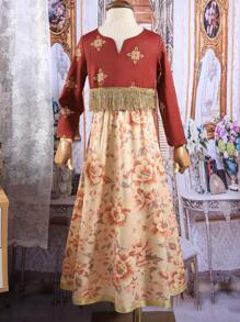 SHEIN Conjunto De 2 Piezas Para Niña Con Camisa De Manga Larga Y Falda Larga De Flores Vintage Impresa Con Borlas Doradas En El Dobladillo, Para Uso Diario - Multicolor - Ver 1