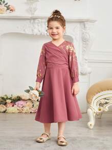 SHEIN Vestido De Princesa De Manga Larga Y Estampado De Hojas Doradas Para Niñas Jóvenes, Adecuado Para Fiestas Y Actuaciones En Verano - Naranja Coral - Ver 3