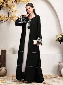 Al Najma Women's Patchwork Plant Print Flare Sleeve Modest Full Length Long Sleeve Abaya Dress, Fashion Abaya For Casual/Festival/Gathering/Travel - Black - View 4