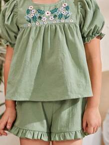 SHEIN Young Girl's Embroidered Short Sleeve Top With Puff Sleeves And Woven Solid Color Ruffle Shorts Two-Piece Set For Summer Vacation - Green - View 6