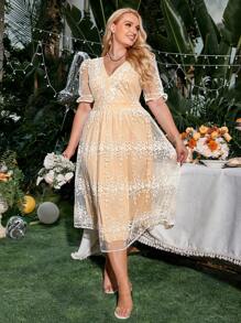 Simplee Rochie de contrast cu plasă brodata cu flori mari - alb - Vizualizare 1