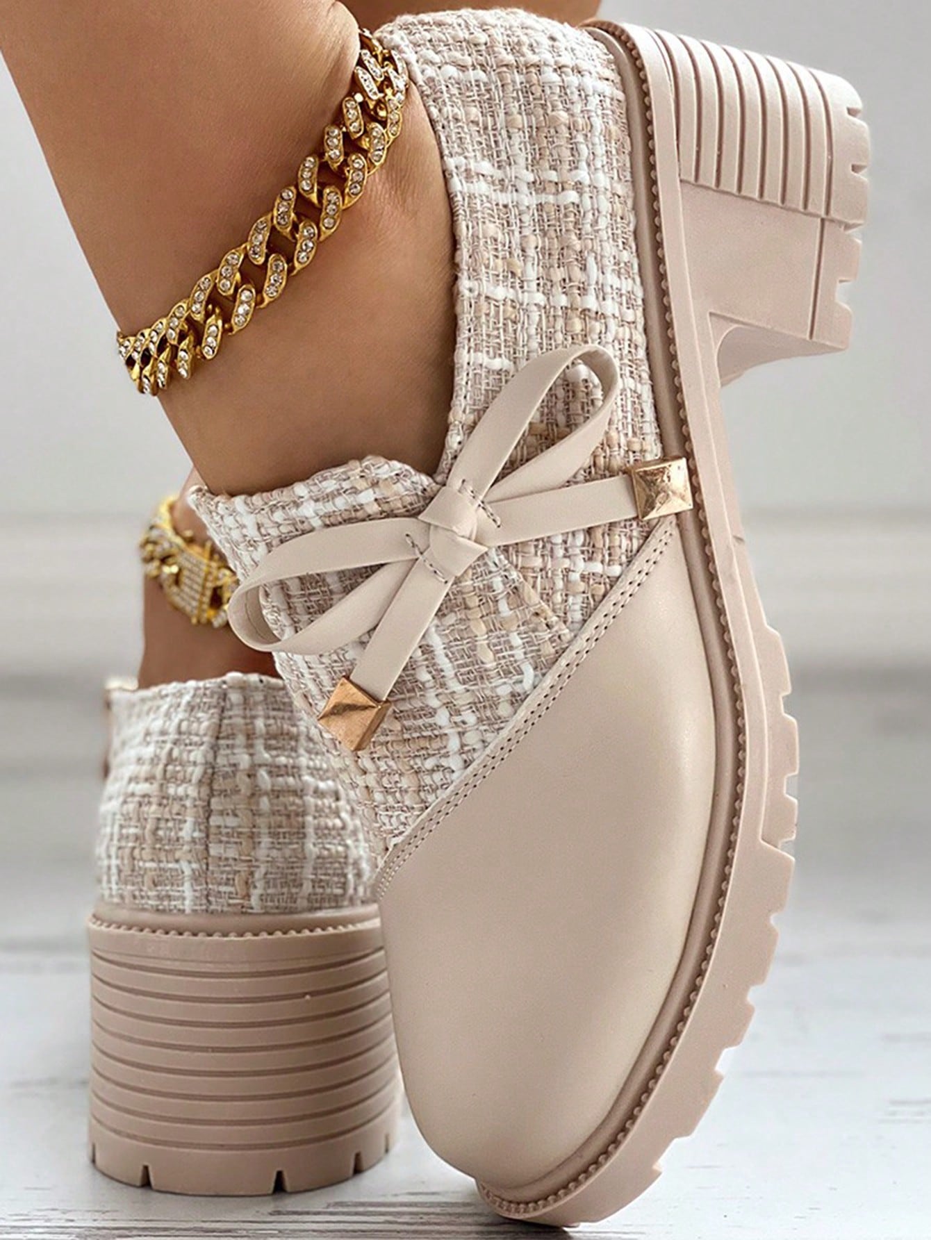 حذاء نسائي رسمي بكعب عالي وصول جديد، مزين بتفاصيل...