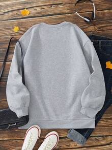 Calvaya 大尺碼字母印花圓領長袖運動衫 - 淺灰色 - 查看 2