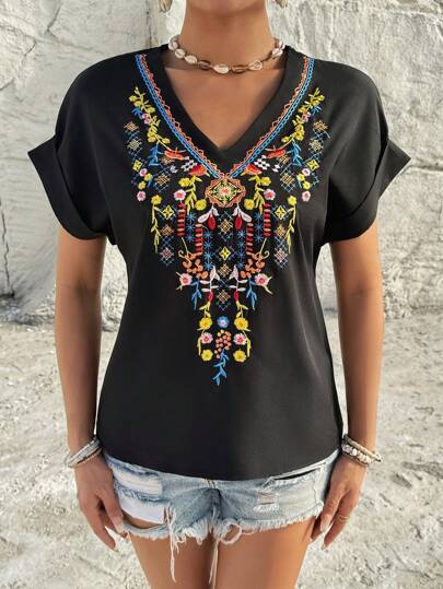 Breezaya Women's Plant Embroidered V-Neck Blouse