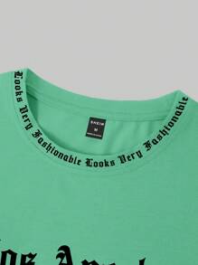 Manfinity Roghcode Solid Color English Letter Printed Short-Sleeved Round Neck T-Shirt, Suitable For Daily Wear, Going Out, Leisure, Sports, School, Travel, Family Gatherings And Other Occasions. Can Be Worn By Both Men And Women, Short-Sleeved T-Shirt, Summer T-Shirt. Multiple T-Shirts Can Be Given As Gifts To Family Members.