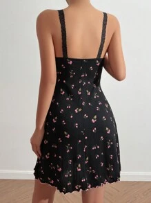 蕾丝边花卉印花吊带睡衣睡裙