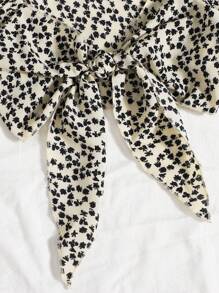 Chiquease Ditsy Floral Tie Front Puff Sleeve Crop Top - Multicolor - View 4