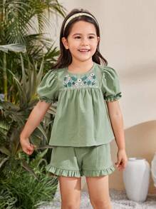 SHEIN Young Girl's Embroidered Short Sleeve Top With Puff Sleeves And Woven Solid Color Ruffle Shorts Two-Piece Set For Summer Vacation - Green - View 4
