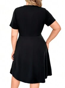 SHEIN LUNE 大碼素色隱藏口袋洋裝 - 黑色 - 查看 2