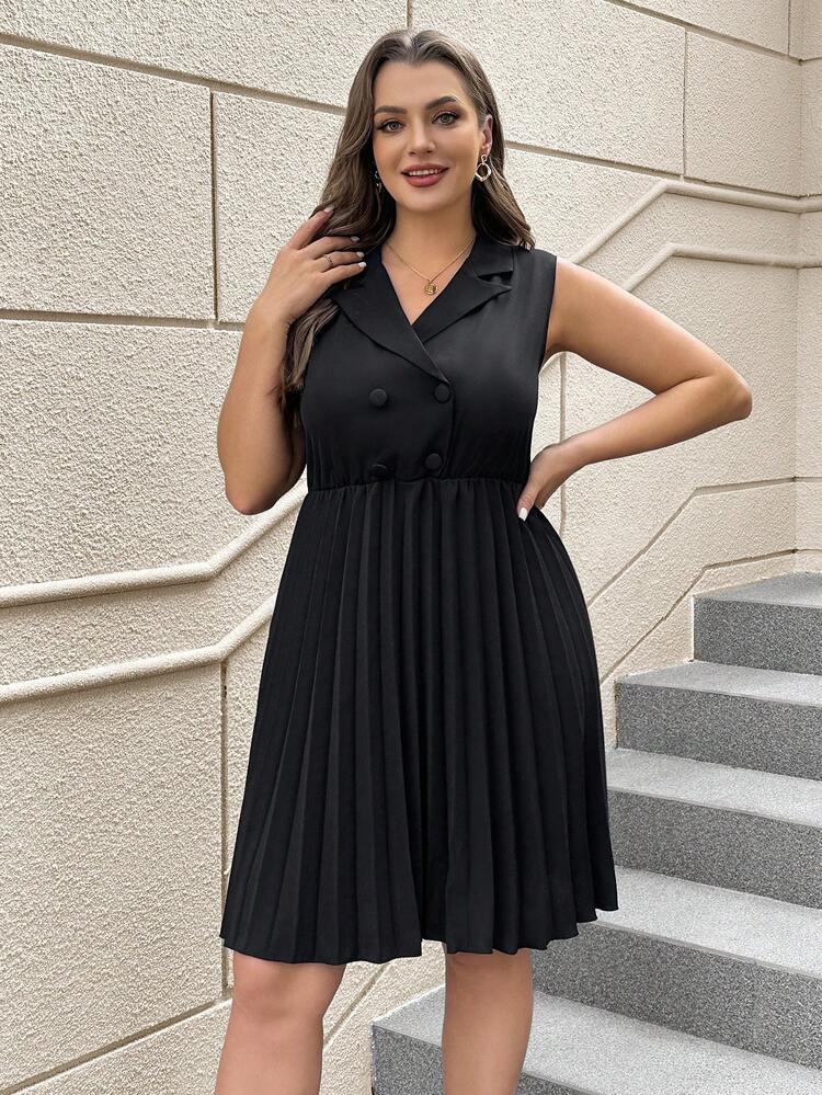 Plus Size Women's Color Block High Neck Pleated Hem Dress