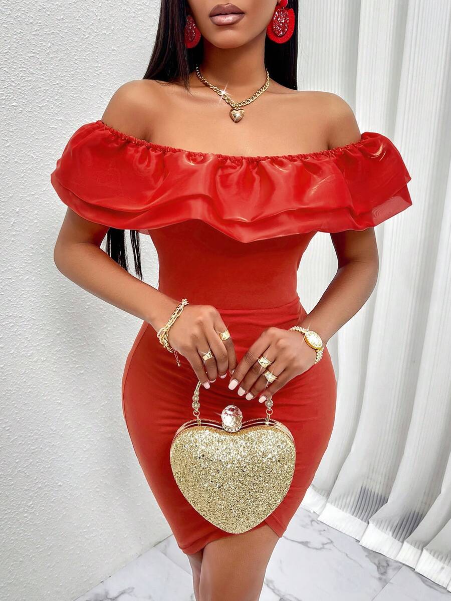 Abito Aderente Con Spalle Scoperte, Arricciatura Con Volant Sullo Scollo - Rosso - Visualizzare 1