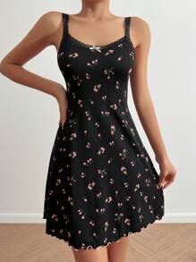 蕾丝边花卉印花吊带睡衣睡裙