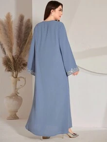 Robe arabe ample, droite, à manches longues, avec col en V, patchwork et broderie de sequins, pour grande taille. Kaftan modeste