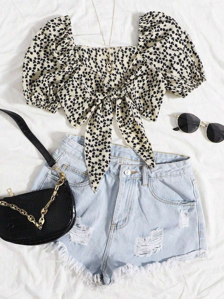 Chiquease Ditsy Floral Tie Front Puff Sleeve Crop Top - Multicolor - View 1