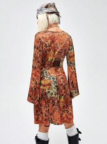 SHEIN ICON Vestido Impreso De Campana Con Manga Completa Y Atado Frontal Para Mujer - Multicolor - Ver 2