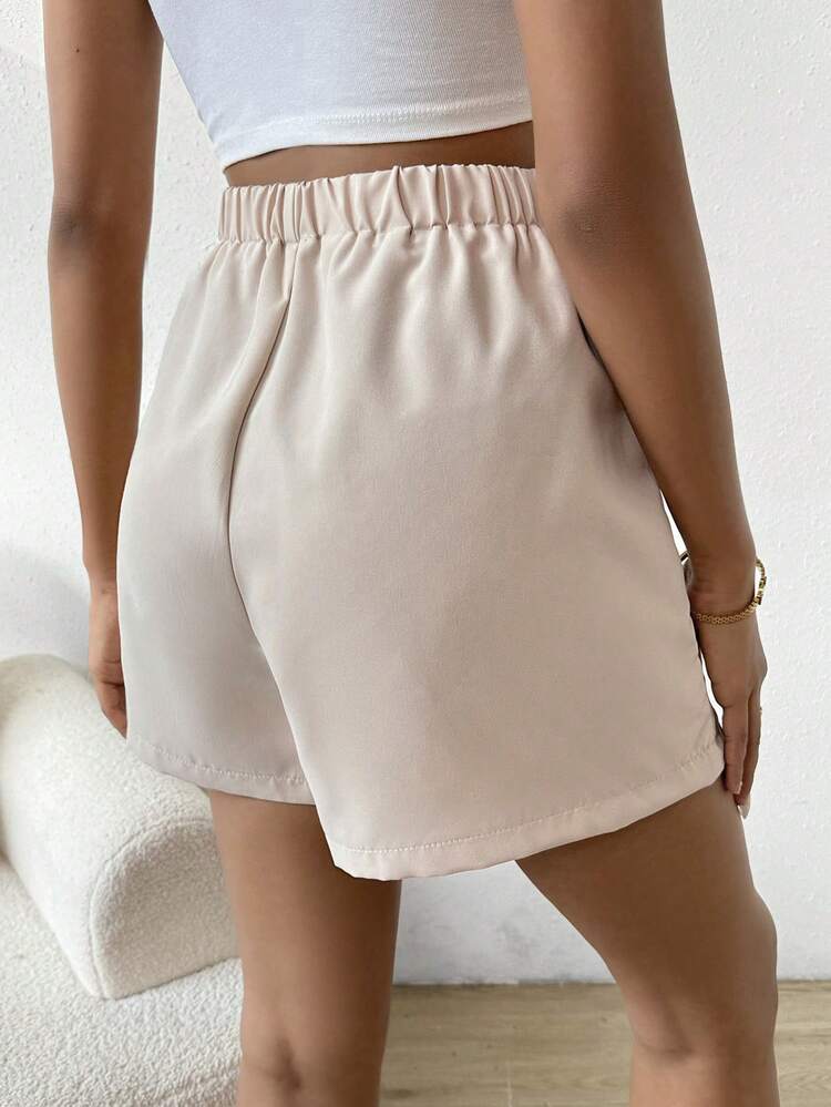Women's Flap Pocket Front Tie Waist Shorts