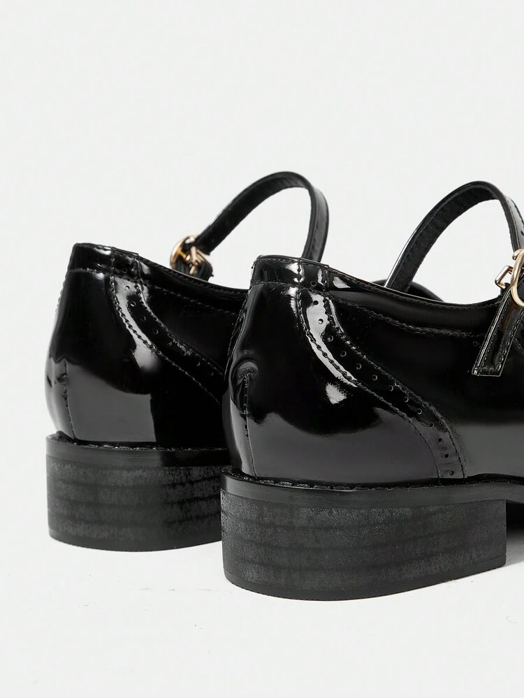 Women's Fashionable And Comfortable Thick Sole Shoes