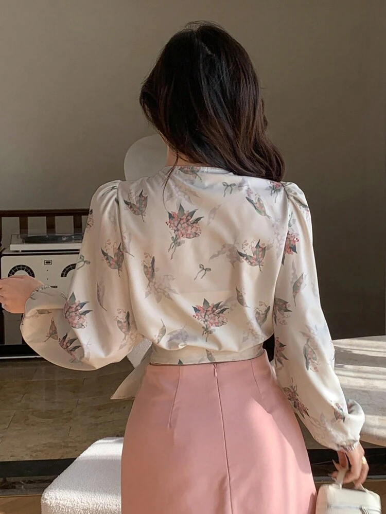 Floral Print V-Neck Wrap Tie Front Cropped Long Sleeve Shirt For Women,Long Sleeve Tops,Fall Clothes Graphic Tee