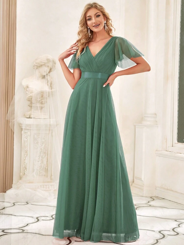 Elegant V-Neck A-Line Chiffon Green Bridesmaid Dress, Suitable For Spring/Summer Wedding Guests And Formal Occasions