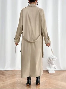 SHEIN x Carly Lawrence SHEIN Privé 雙排扣腰帶風衣 - 卡其色 - 查看 2