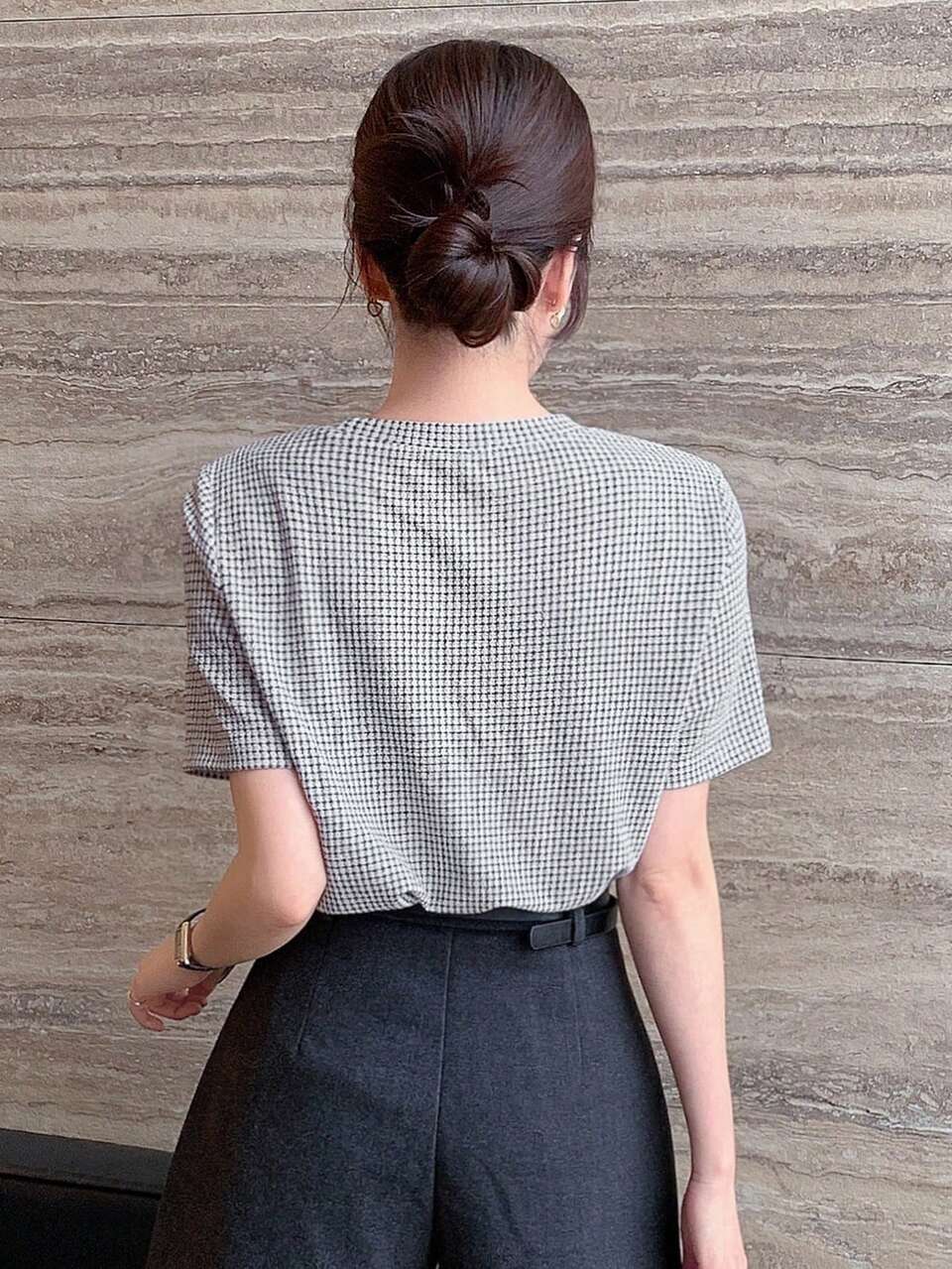 Women's Texture Round Neck Slim-Fit Short Sleeve Plaid T-Shirt,Fall Clothes