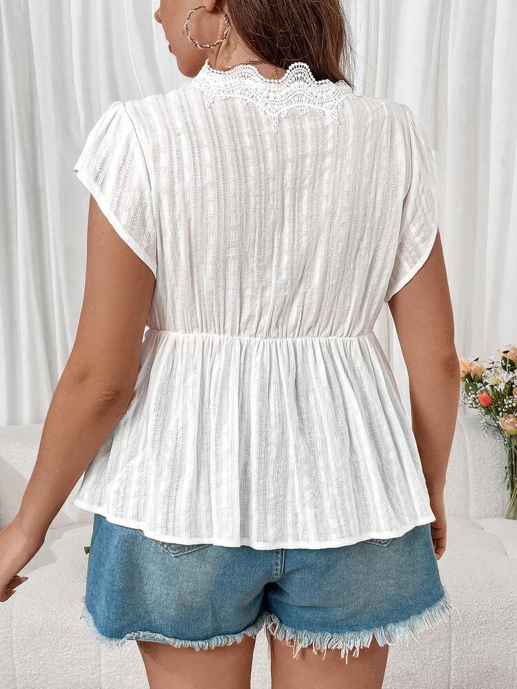 Plus Size Women's Lace Trim Ruffle Hem Blouse