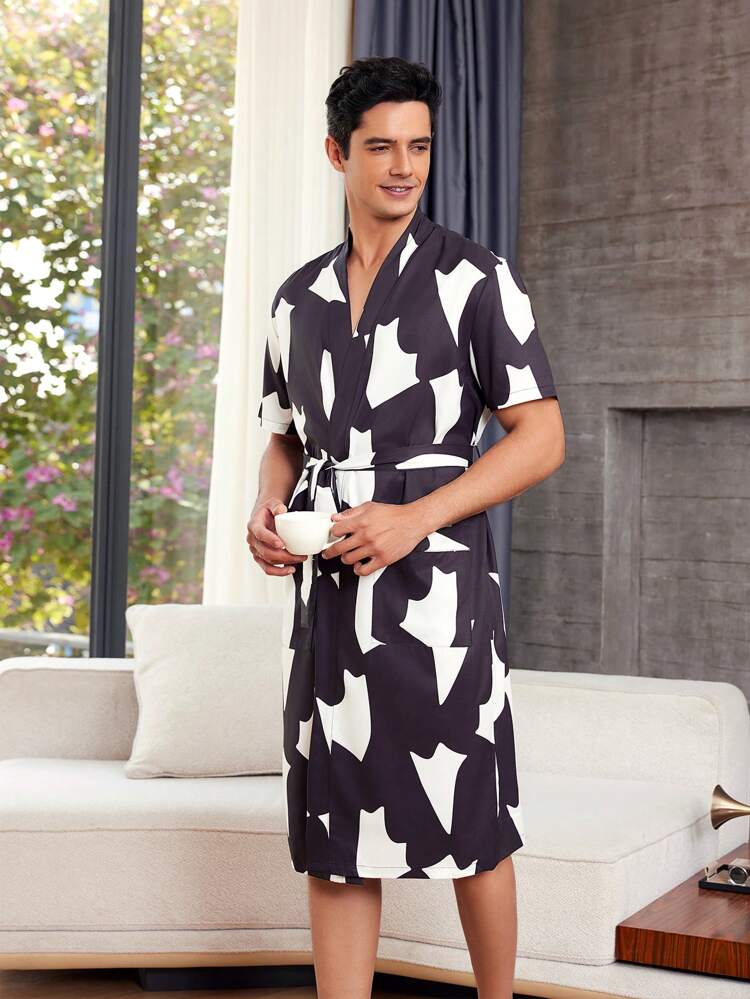 Men's Short Sleeve Robe With All-Over Print, Home Clothes